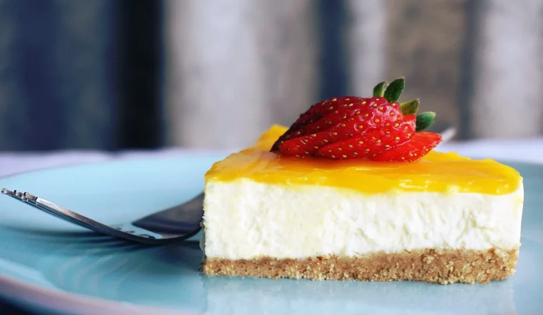 Strawberry Cheesecake Dip: The 5-Minute No-Bake Protein Fix